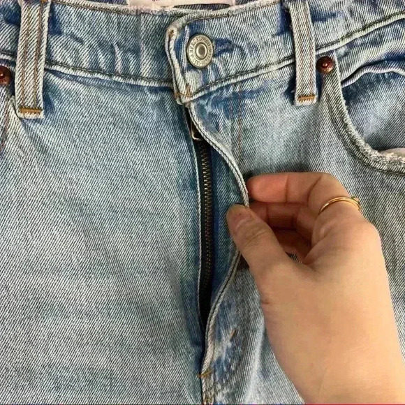 ABERCROMBIE FITCH The 90s Straight Ultra High Rise Jeans Sz 28/ 6L  Medium Wash - Picture 3 of 14